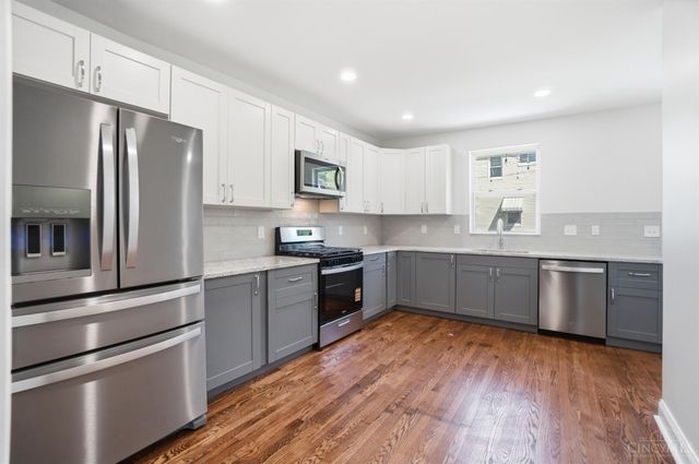 8378 Woodbine Avenue, Cincinnati, OH 45216