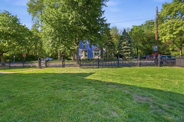 8378 Woodbine Avenue, Cincinnati, OH 45216