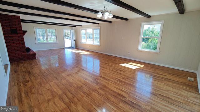 3 MALAN AVE, Berlin, NJ 08009