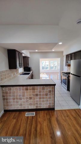 3 MALAN AVE, Berlin, NJ 08009