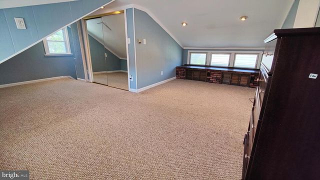 3 MALAN AVE, Berlin, NJ 08009