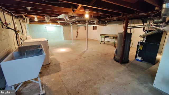 3 MALAN AVE, Berlin, NJ 08009