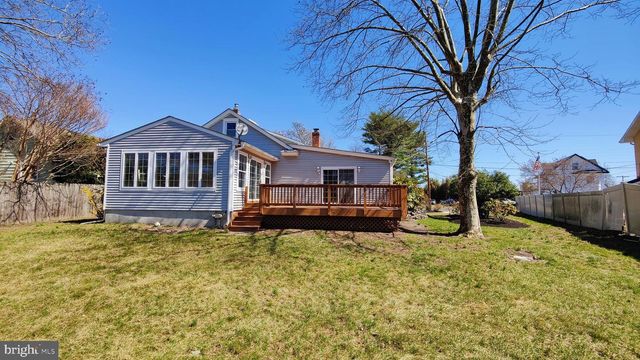 3 MALAN AVE, Berlin, NJ 08009