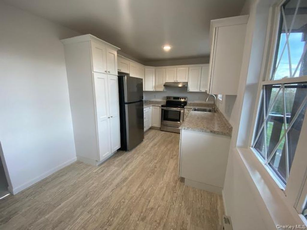 493 Sierra Vista Lane, Valley Cottage, NY 10989 — photo 4