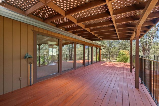 4000 Maisy Ln, El Dorado, CA 95623