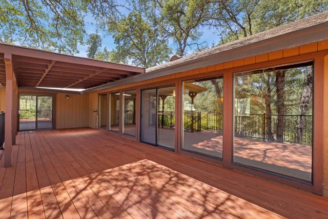4000 Maisy Ln, El Dorado, CA 95623