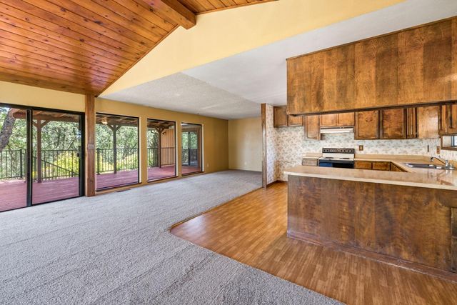 4000 Maisy Ln, El Dorado, CA 95623