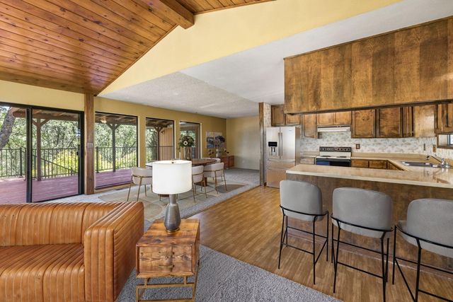 4000 Maisy Ln, El Dorado, CA 95623
