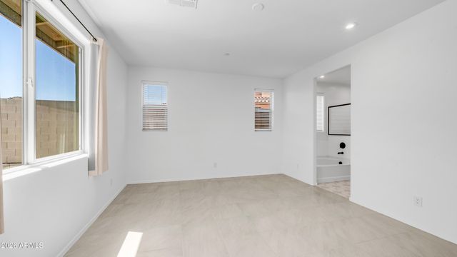 13303 W EAGLE FEATHER Road, Peoria, AZ 85383