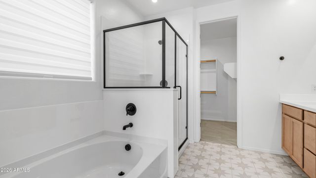 13303 W EAGLE FEATHER Road, Peoria, AZ 85383