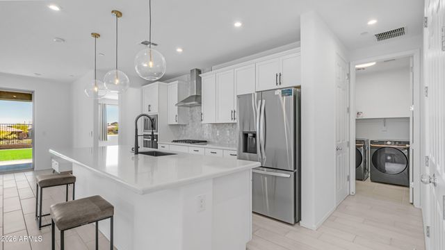 13303 W EAGLE FEATHER Road, Peoria, AZ 85383