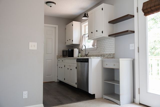 1216 Jacksons Hill Rd, Hermitage, TN 37076