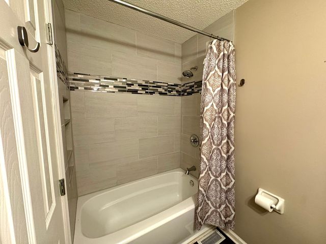 1216 Jacksons Hill Rd, Hermitage, TN 37076