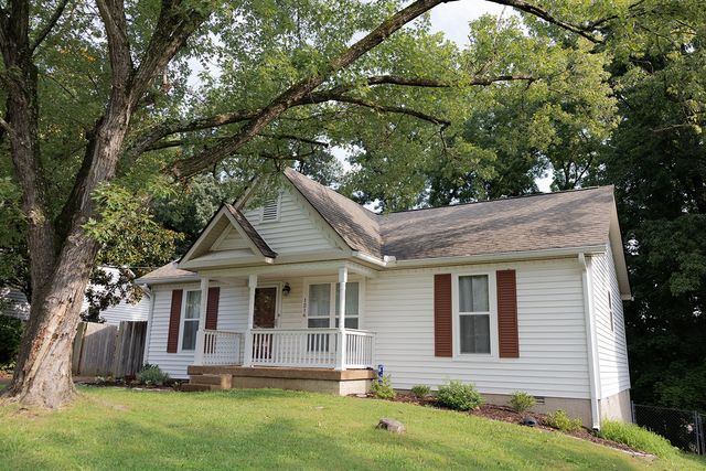 1216 Jacksons Hill Rd, Hermitage, TN 37076