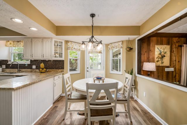 7971 Stonehurst Drive, Dublin, OH 43016