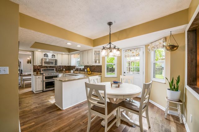 7971 Stonehurst Drive, Dublin, OH 43016