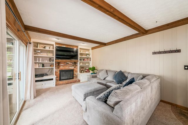 7971 Stonehurst Drive, Dublin, OH 43016