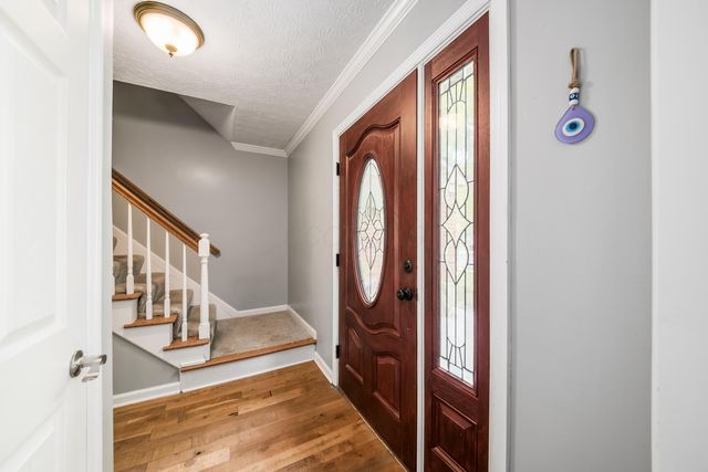 7971 Stonehurst Drive, Dublin, OH 43016