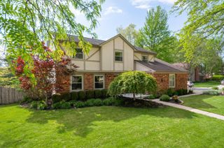 7971 Stonehurst Drive, Dublin, OH 43016