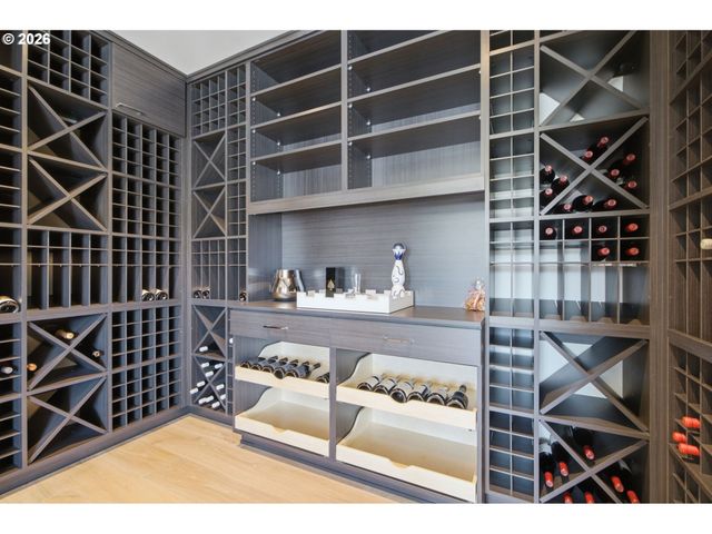 3072 LAKEVIEW Blvd, Lake Oswego, OR 97035