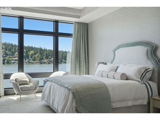 3072 LAKEVIEW Blvd, Lake Oswego, OR 97035