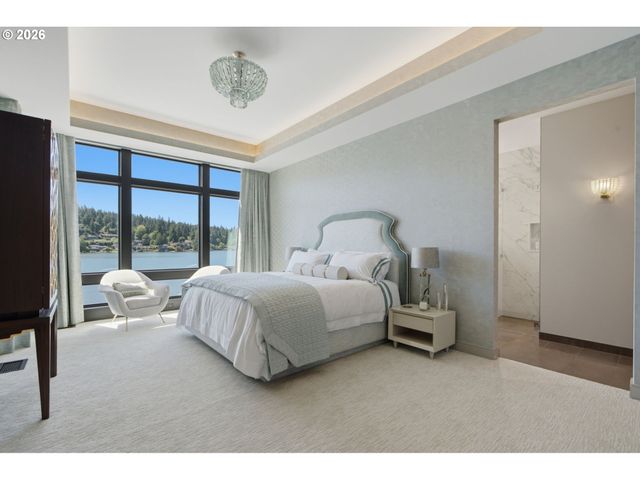 3072 LAKEVIEW Blvd, Lake Oswego, OR 97035