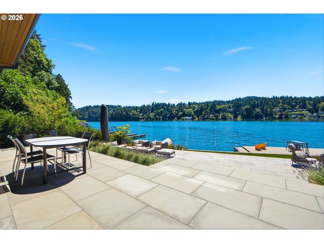 3072 LAKEVIEW Blvd, Lake Oswego, OR 97035