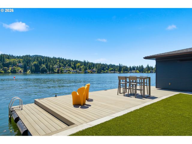 3072 LAKEVIEW Blvd, Lake Oswego, OR 97035