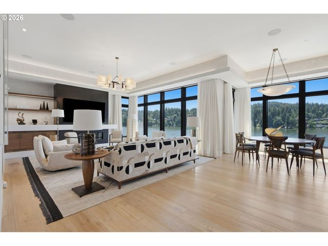 3072 LAKEVIEW Blvd, Lake Oswego, OR 97035