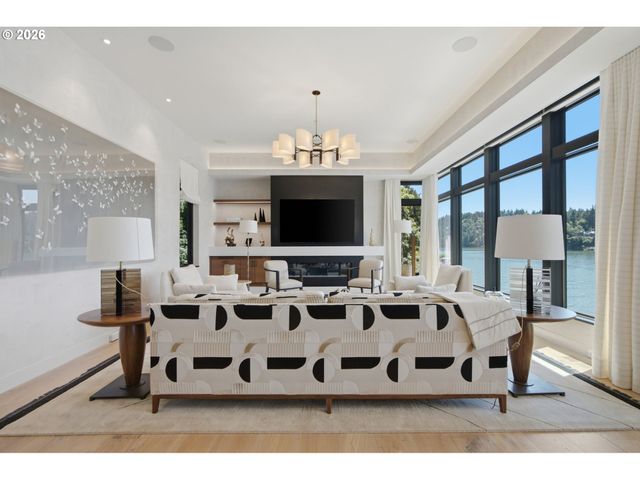 3072 LAKEVIEW Blvd, Lake Oswego, OR 97035