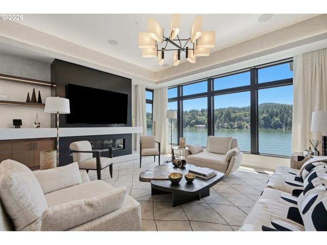 3072 LAKEVIEW Blvd, Lake Oswego, OR 97035