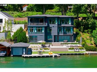 3072 LAKEVIEW Blvd, Lake Oswego, OR 97035