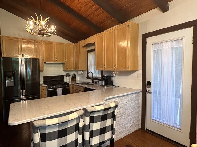 916 Riverside Lane, Blue Ridge, GA 30513