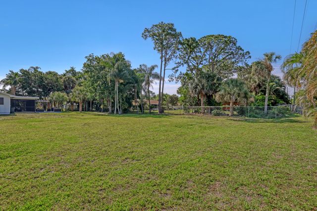 4972 S Kay Street, Palm Beach Gardens, FL 33418