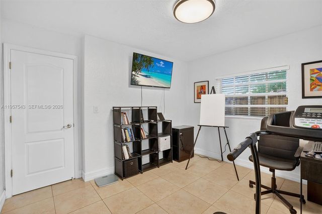 3427 NW 196th Ln, Miami Gardens, FL 33056