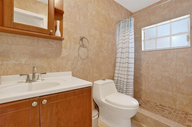 3427 NW 196th Ln, Miami Gardens, FL 33056