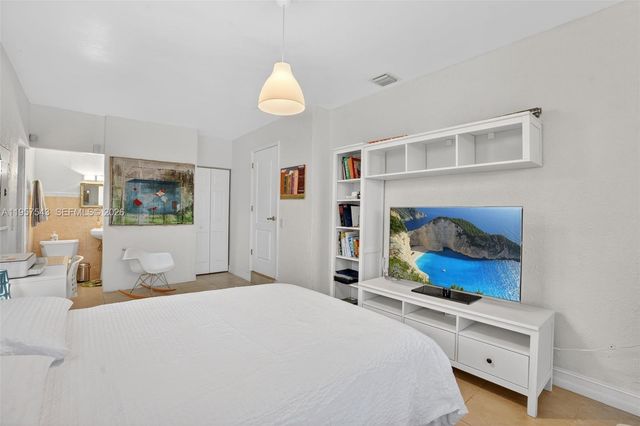 3427 NW 196th Ln, Miami Gardens, FL 33056