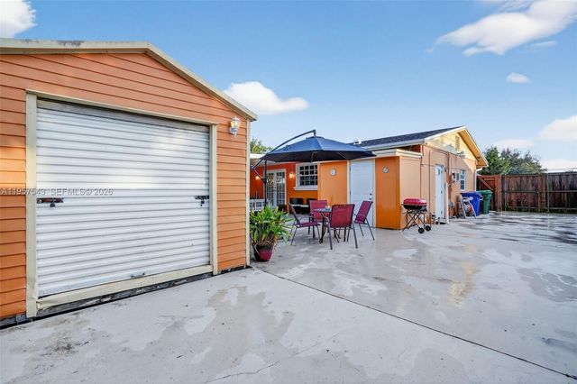 3427 NW 196th Ln, Miami Gardens, FL 33056