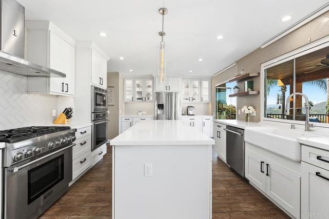 3915 Monument Place, Escondido, CA 92025