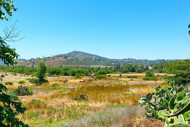 3915 Monument Place, Escondido, CA 92025