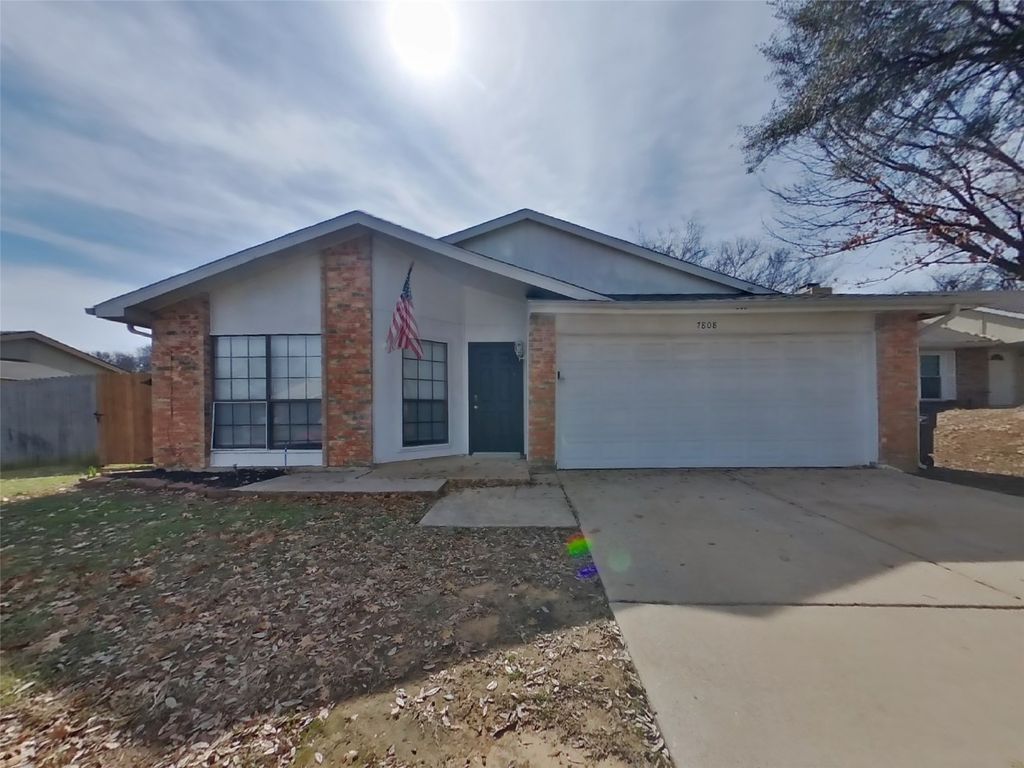 7808 Portman Avenue, Fort Worth, TX 76112