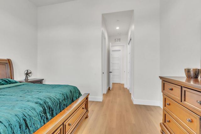 3100 Saffron Ln, Roseville, CA 95747