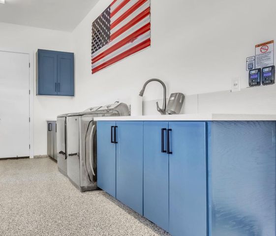 3100 Saffron Ln, Roseville, CA 95747