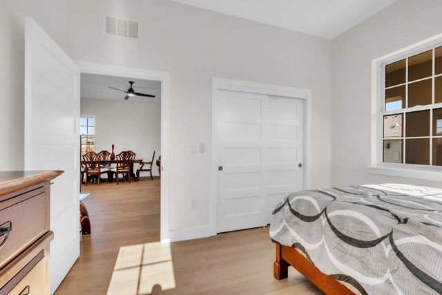 3100 Saffron Ln, Roseville, CA 95747