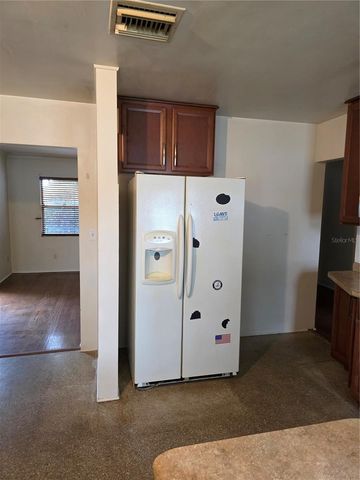 2444 37TH STREET N, St Petersburg, FL 33713