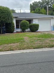 2444 37TH STREET N, St Petersburg, FL 33713