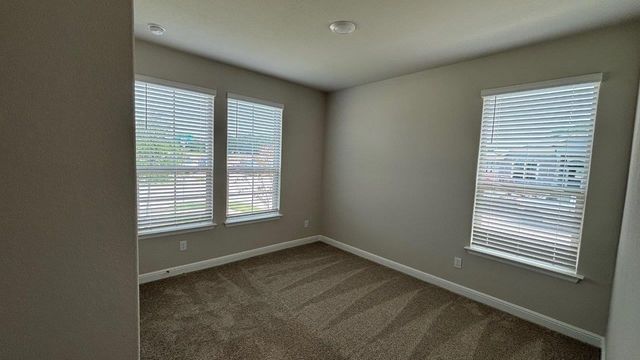 1905 JACKSON Street, Cleburne, TX 76033