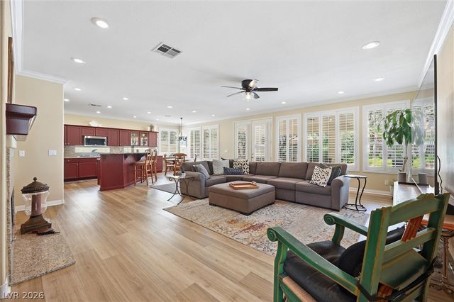7908 Clock Tower Court, Las Vegas, NV 89117