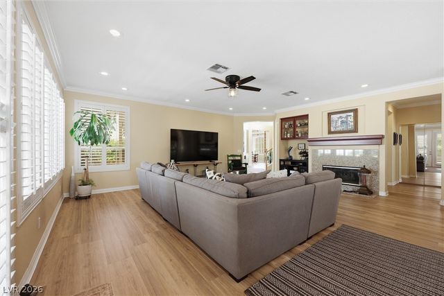 7908 Clock Tower Court, Las Vegas, NV 89117