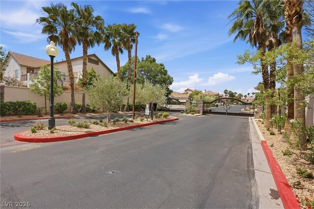 7908 Clock Tower Court, Las Vegas, NV 89117